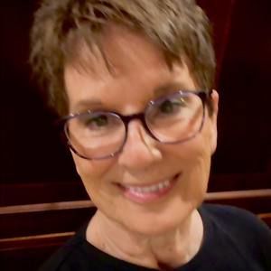 Meet your Posher, Ellie